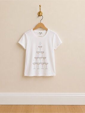 CHRLDR Cheerleader Champagne Tower Graphic Tee Medium